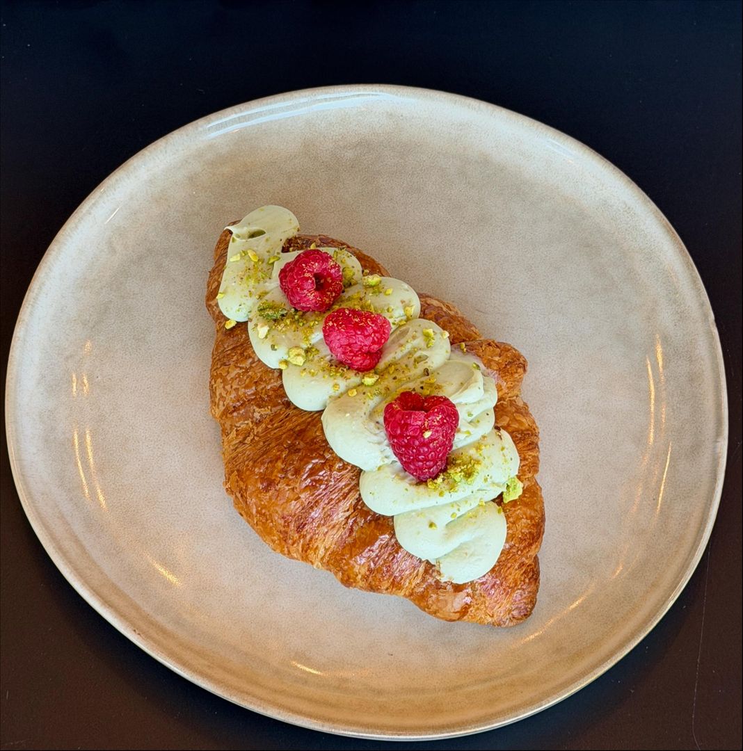 Pistachio Croissant